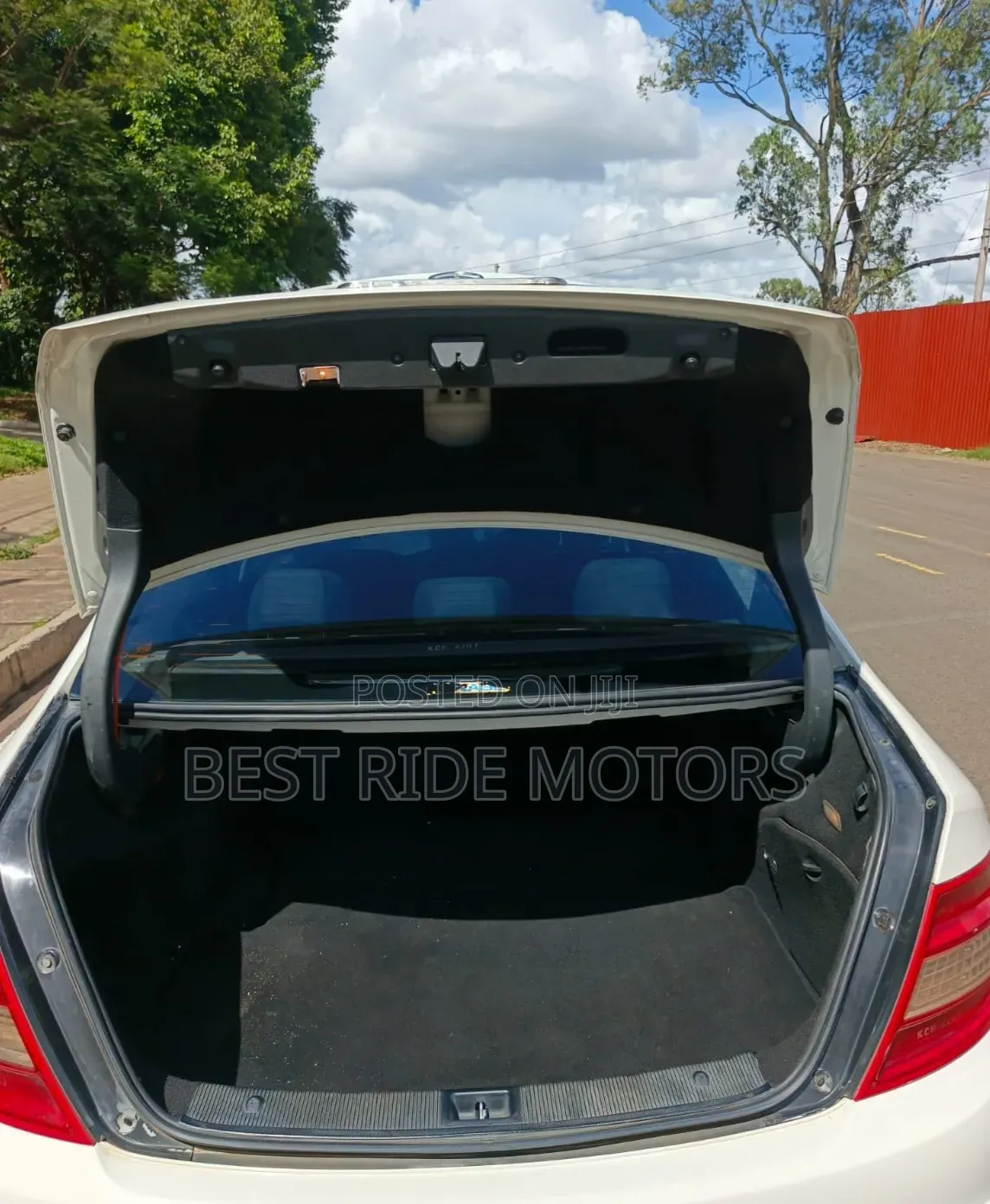 Mercedes-Benz C200 2010 White