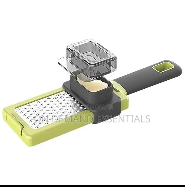 Multifunctional Manual Garlic Crusher Vegetable Cutter