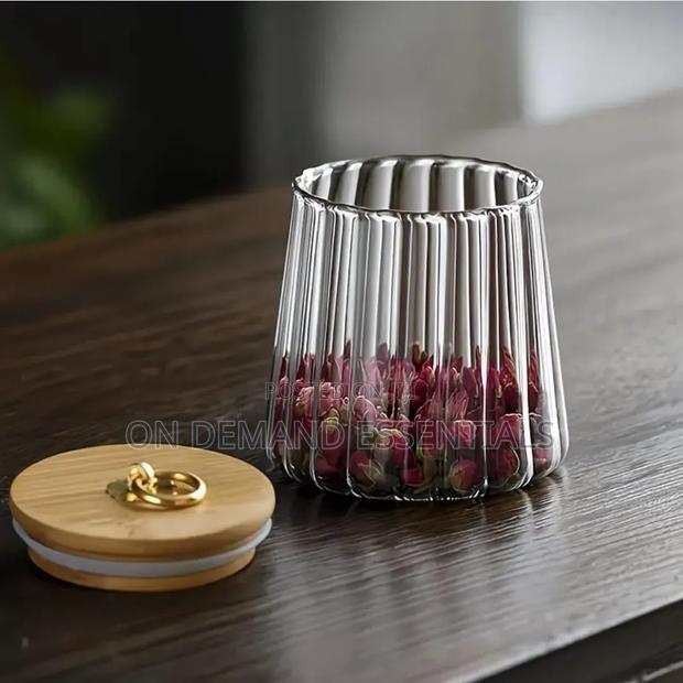 Glass Storage Jar With Bamboo Lid - thumbnail 4