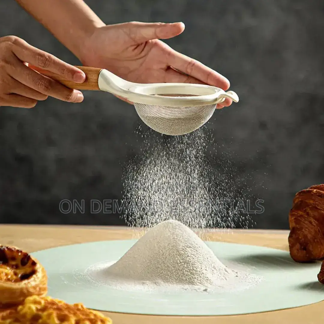Wooden Handle Stainless Steel Fine Mesh Sieve/Strainer