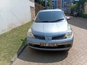 Nissan Tiida 2006 Silver