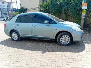 Nissan Tiida 2006 Silver