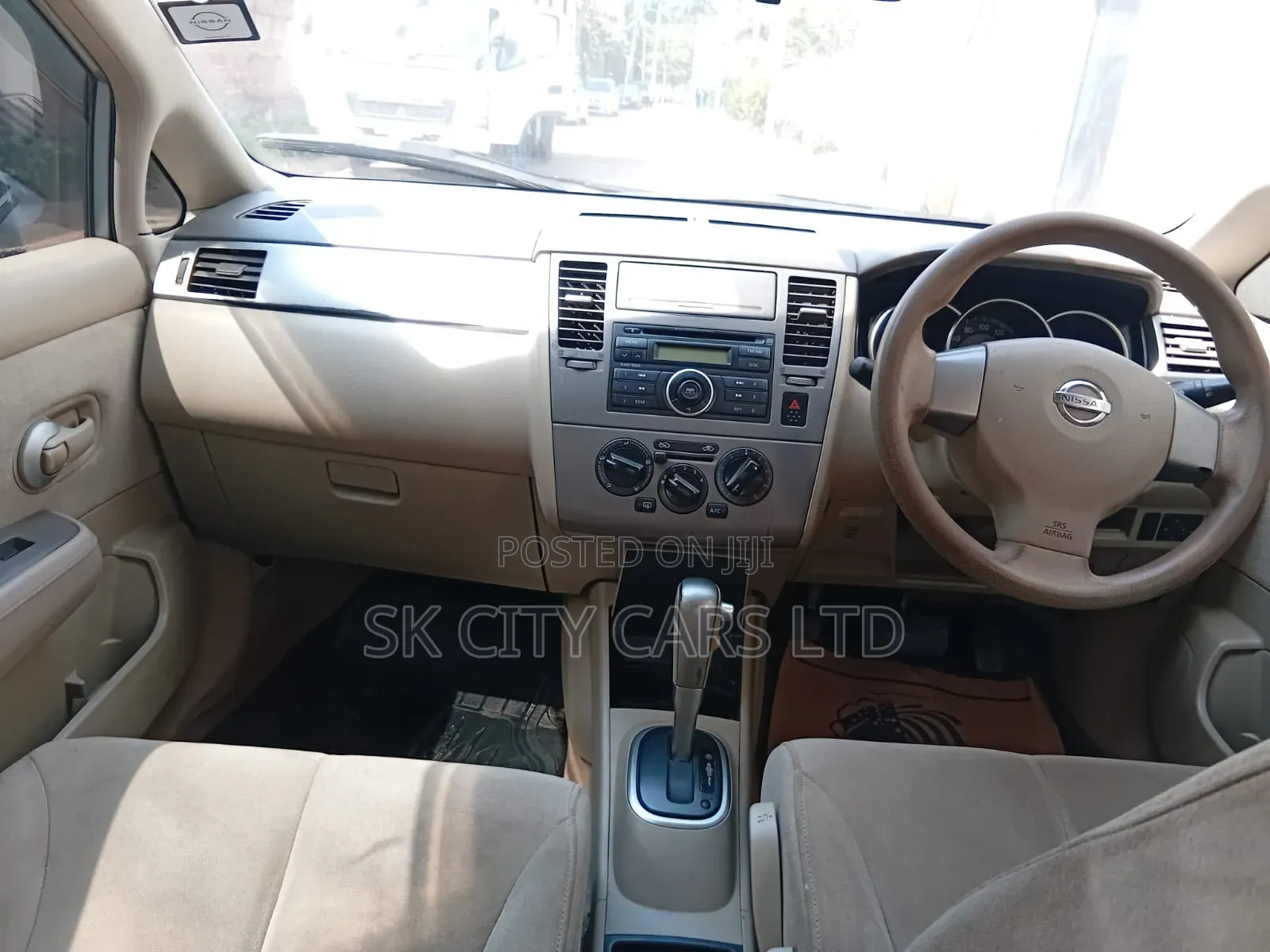 Nissan Tiida 2006 Silver