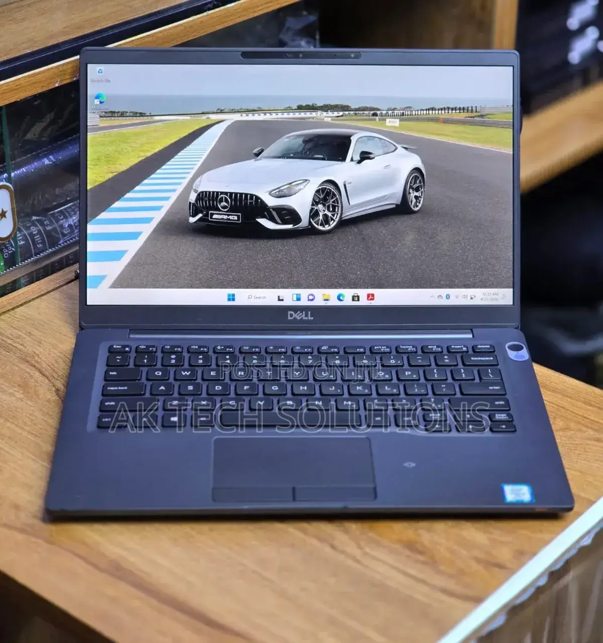 Laptop Dell Latitude 7400 8GB Intel Core i5 SSD 256GB