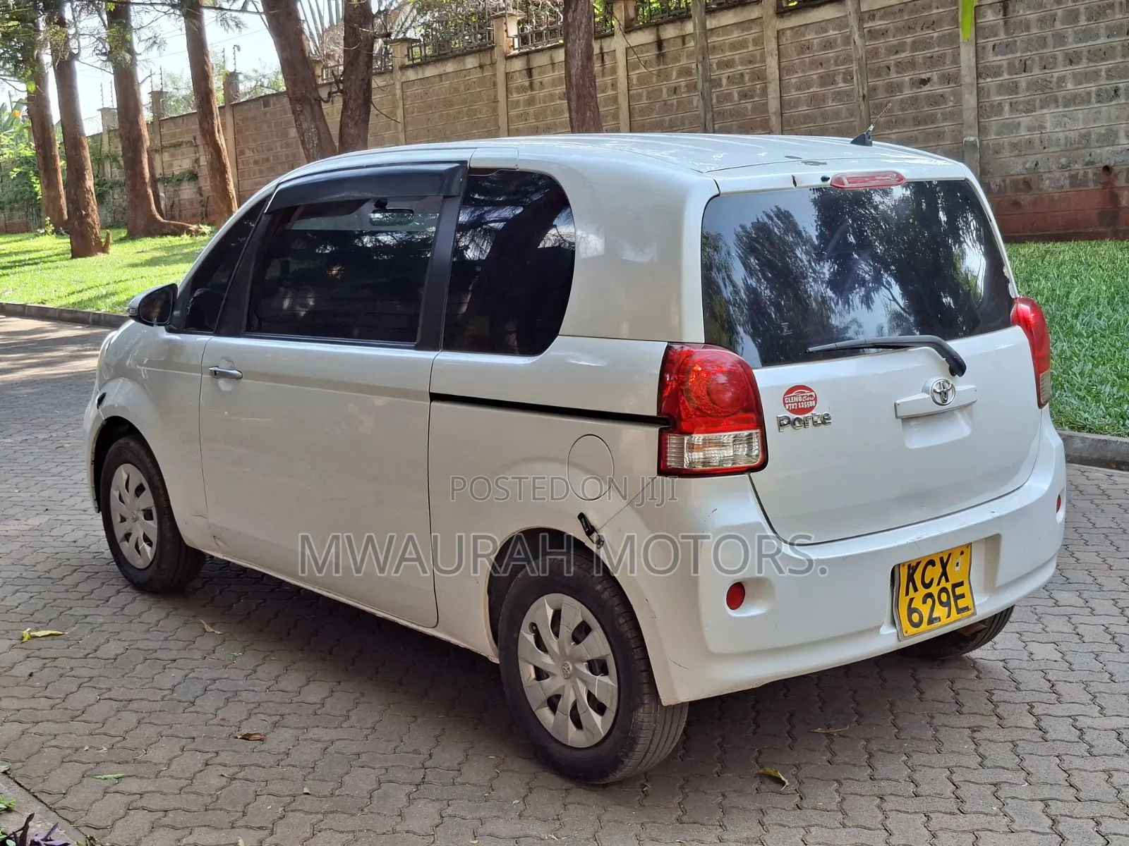 Toyota Porte 2012 Pearl