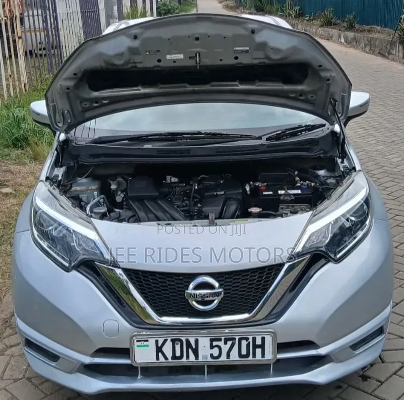 Nissan Note 2018 Silver