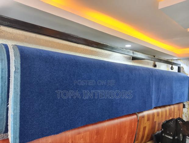 Soft Fluffy Warm Floor Insulation Wall to Wall Carpets Installation - thumbnail 2