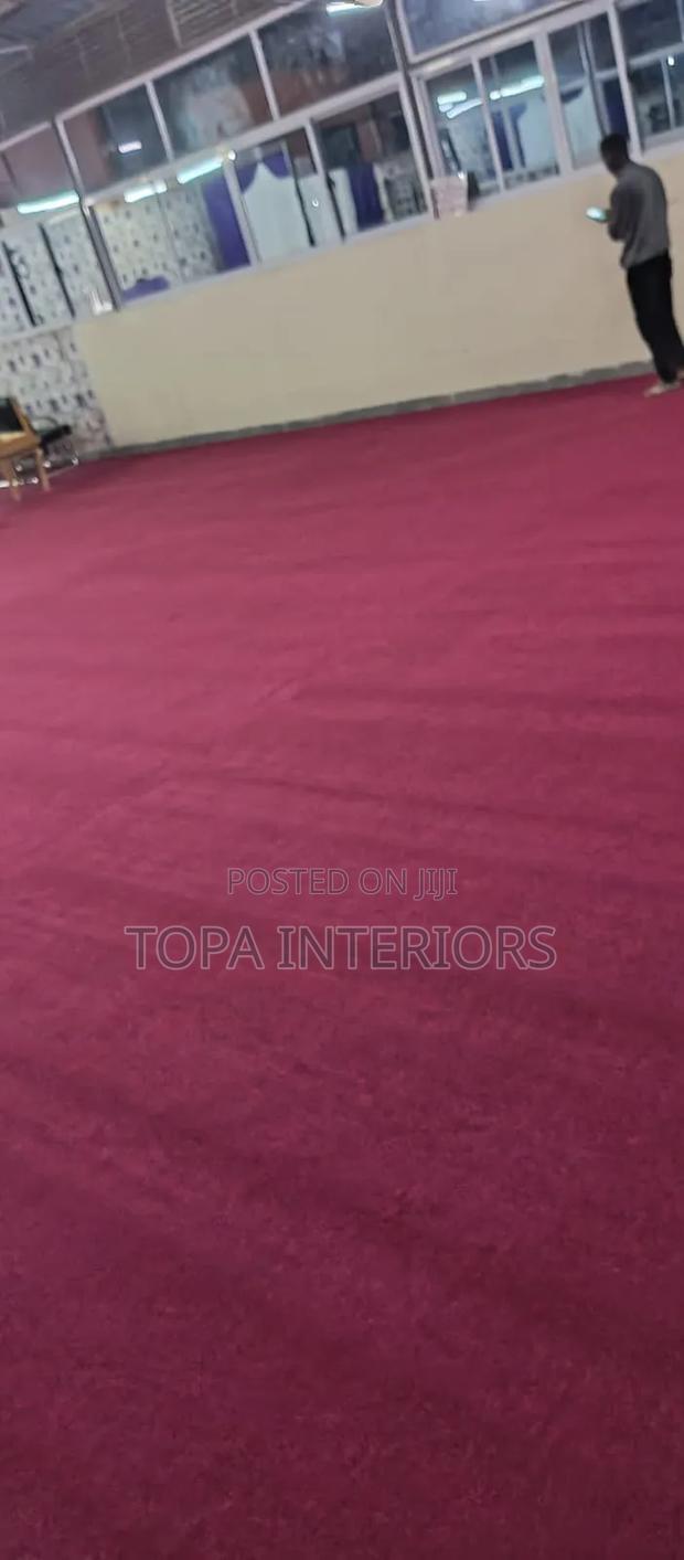 Floor Insulation Wall to Wall Flooring Carpets Installation - thumbnail 2