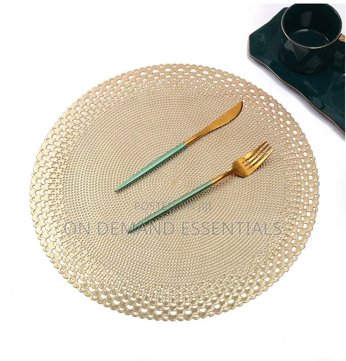 6pcs Round Shell Golden Stamping Hollow PVC Table Mat 
6 PCS