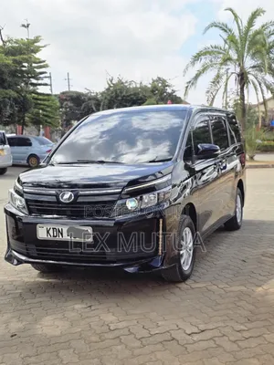 Toyota Voxy 2017 Black