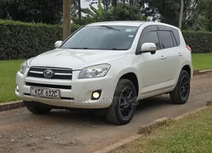 Toyota RAV4 2012 White