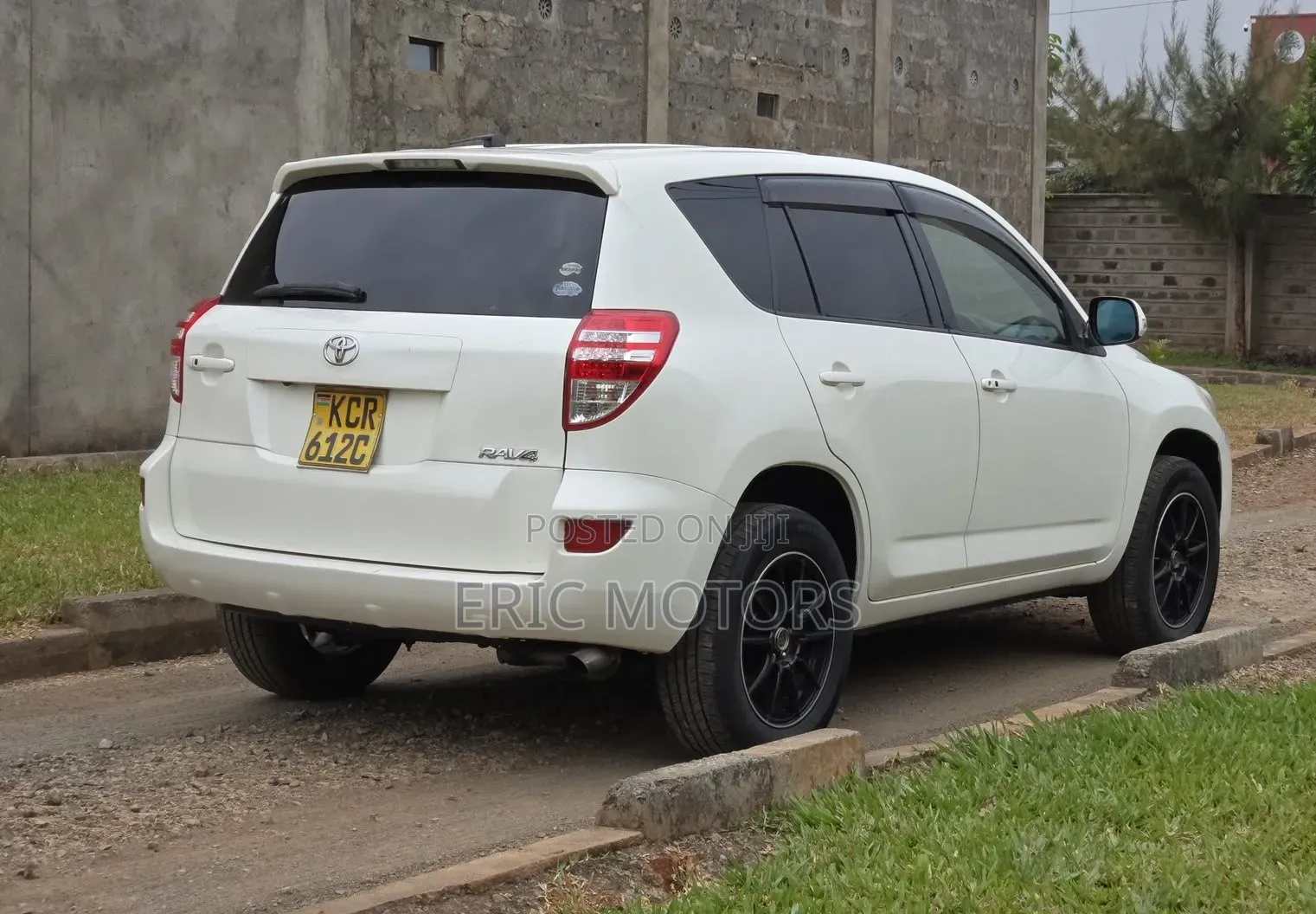 Toyota RAV4 2012 White