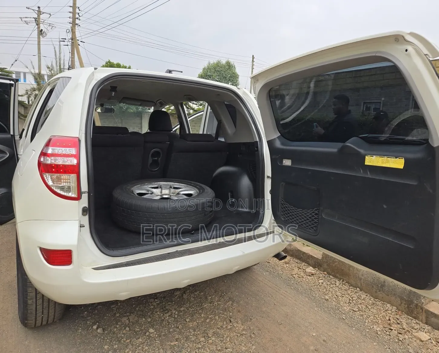 Toyota RAV4 2012 White