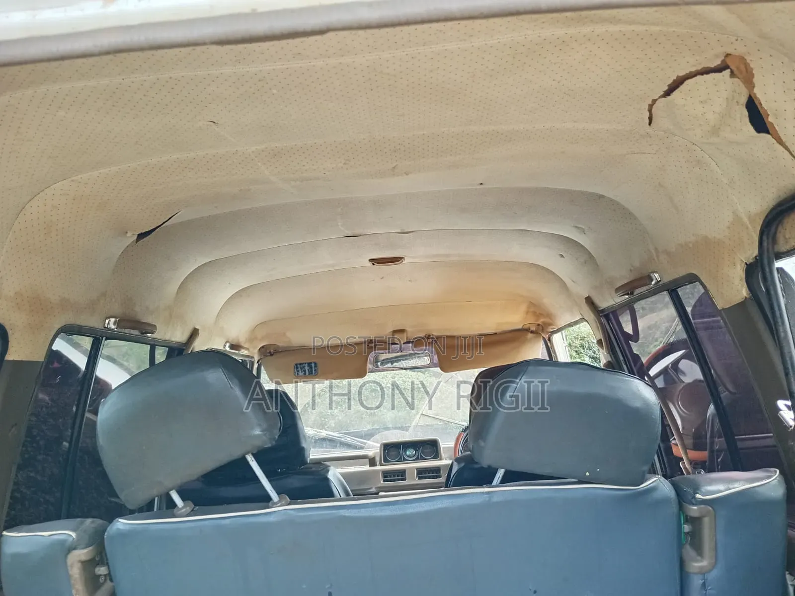Mitsubishi Pajero 1990 White