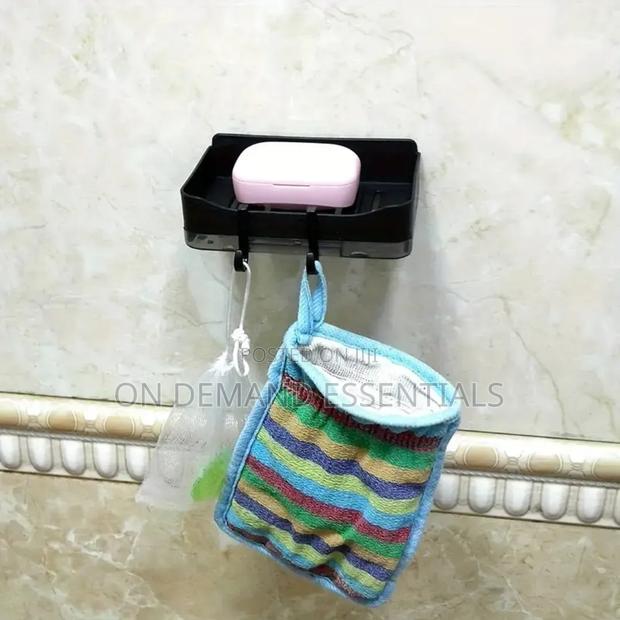 Soap Dish With Drain Tray +2 Hooks - thumbnail 5