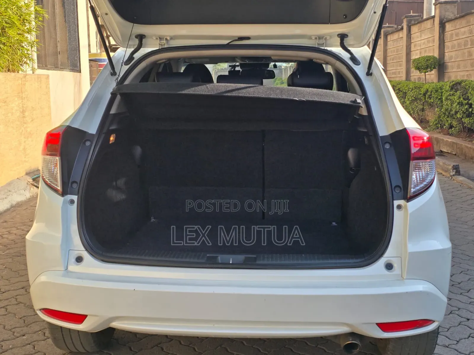 Honda Vezel 2016 White