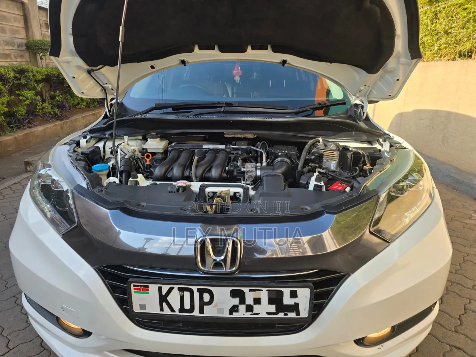 Honda Vezel 2016 White