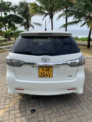 Toyota Wish 2014 White