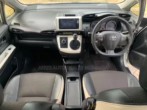Toyota Wish 2014 White