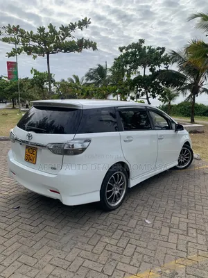Toyota Wish 2014 White