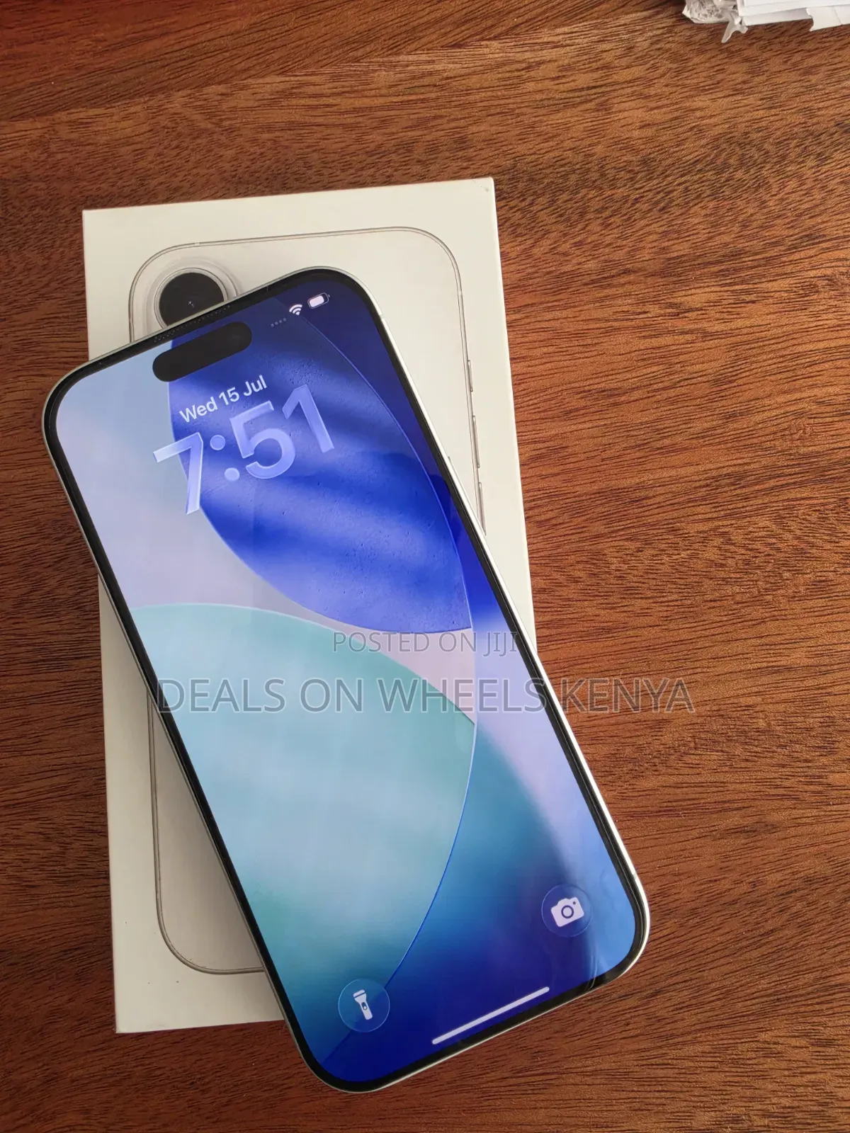 New Apple iPhone 17 256 GB White
