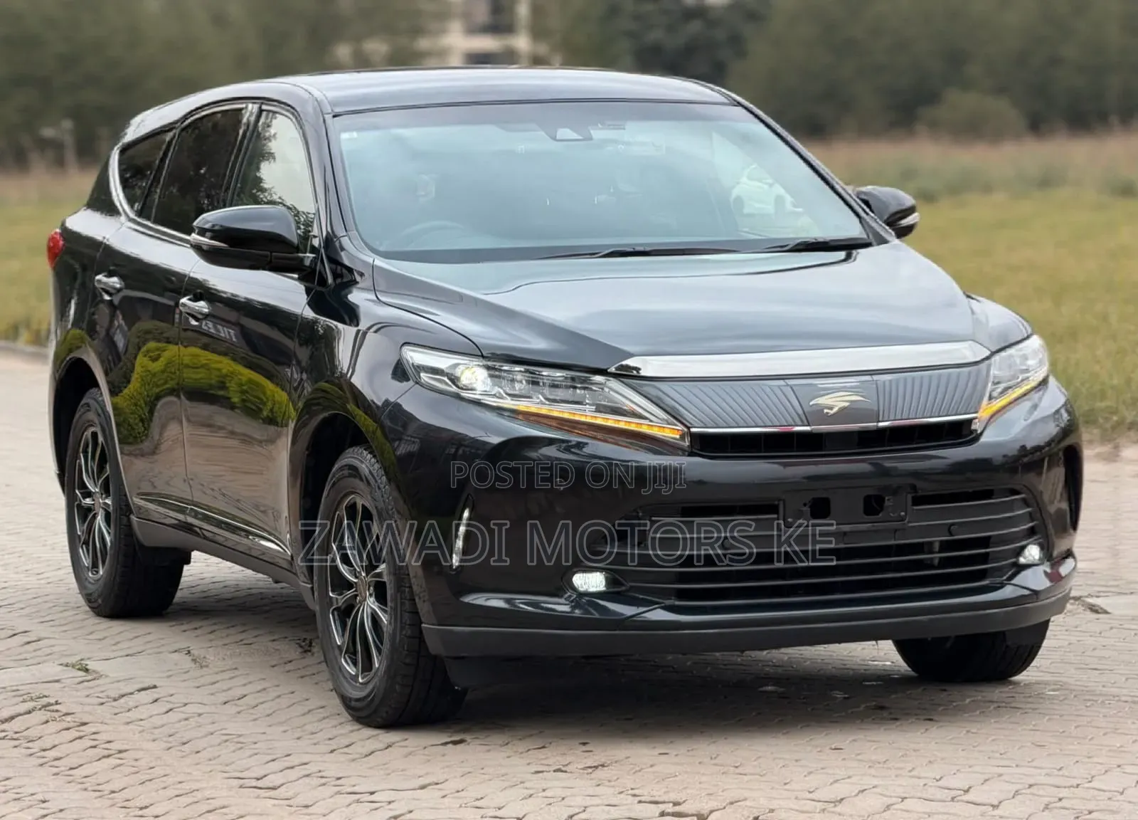 Toyota Harrier 2.0 2019 Black