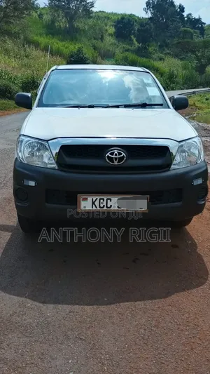 Toyota Hilux 2.5 D-4D 2008 White