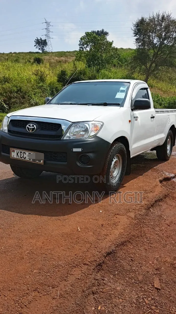 Toyota Hilux 2.5 D-4D 2008 White