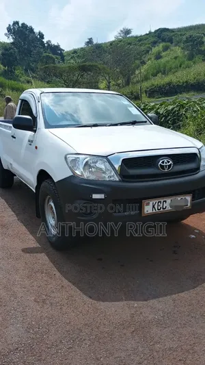 Toyota Hilux 2.5 D-4D 2008 White