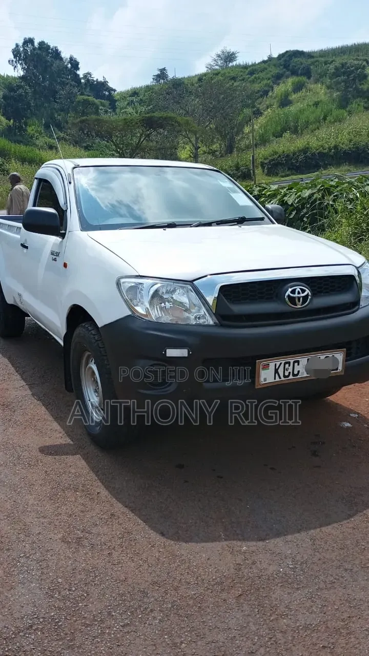 Toyota Hilux 2.5 D-4D 2008 White
