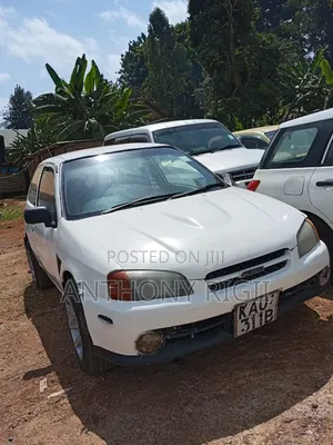 Toyota Starlet 1998 White