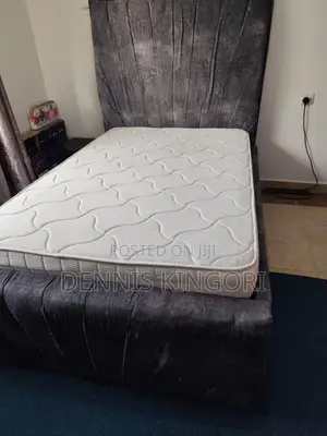 4×6 Upholstered Bed
