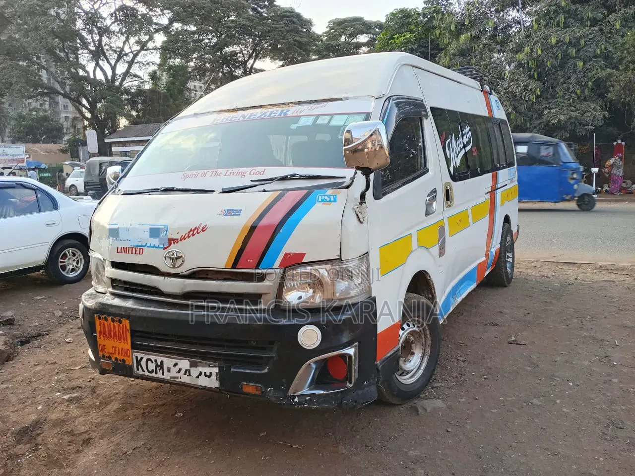 Toyota HiAce 2011 White