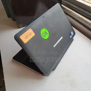 Laptop Dell Latitude 11 5175 8GB Intel Core i5 HDD+SSD 256GB