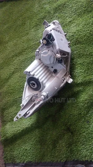 Toyota Isis Headlights