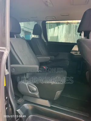 Toyota Noah 2014 Silver