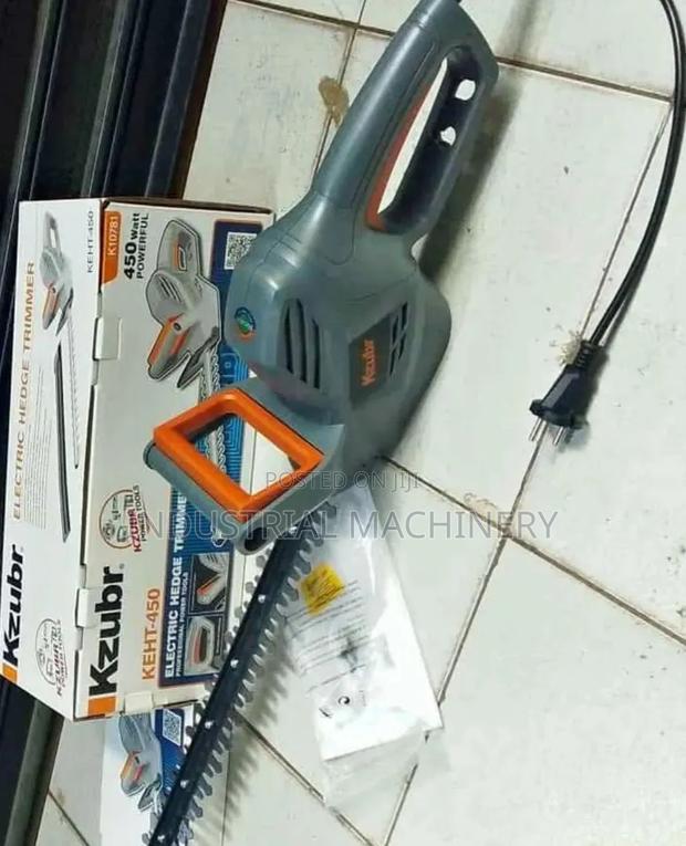 Petrol Hedge Trimmer Machine