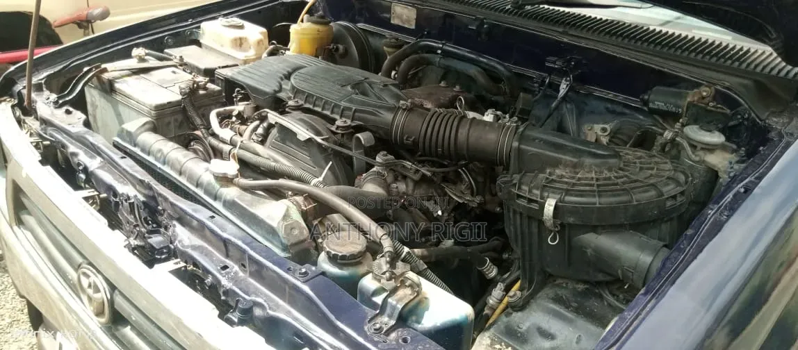 Toyota Hilux 2700i Raider 2004 Blue