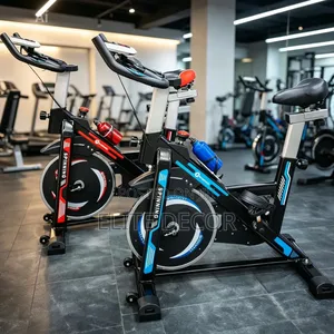 Spin Bike Exercise Bike – Adjustable Seat Handlebars Up to 150kg