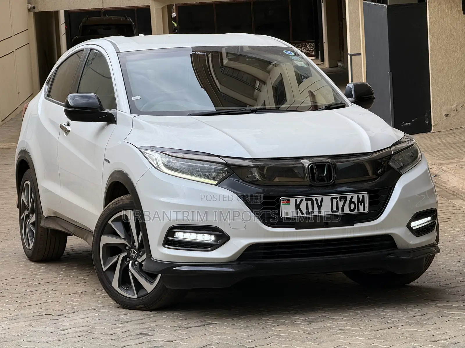 Honda Vezel 1.5 Hybrid 2WD 2020 White
