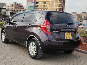 Nissan Note 2013 Maroon