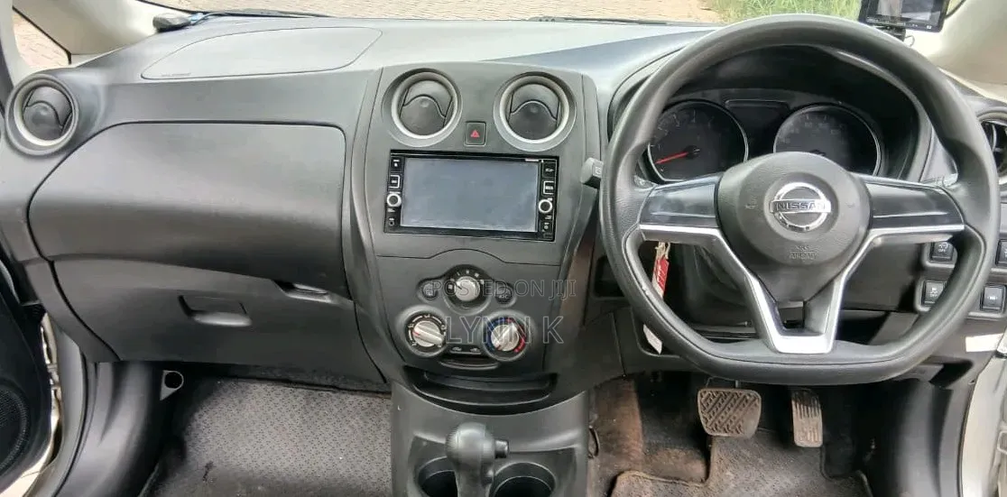 Nissan Note 2018 Silver
