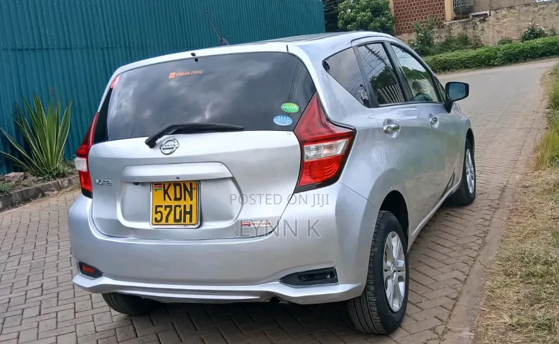 Nissan Note 2018 Silver