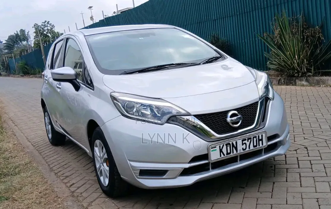 Nissan Note 2018 Silver