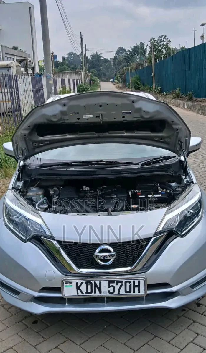 Nissan Note 2018 Silver