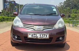 Nissan Note 2011 Maroon