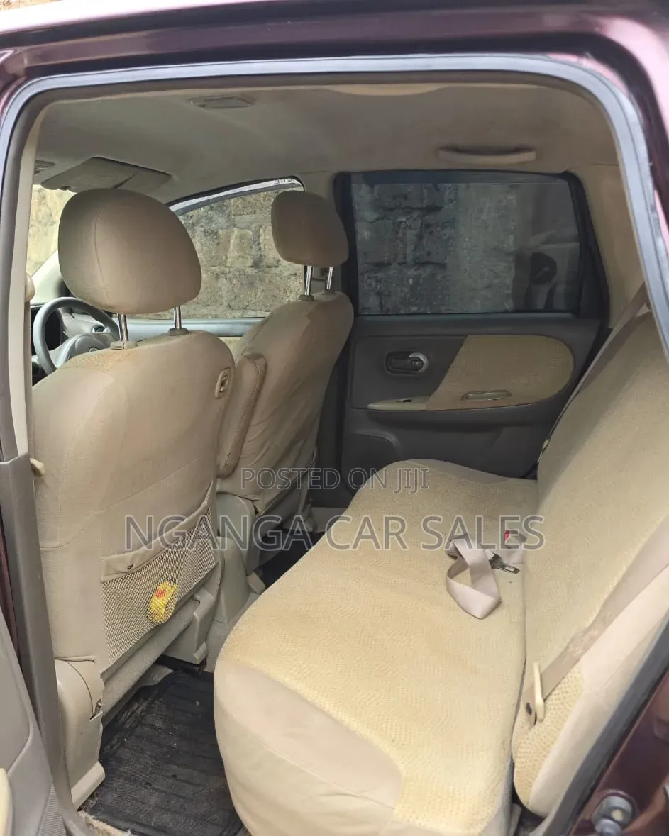 Nissan Note 2011 Maroon