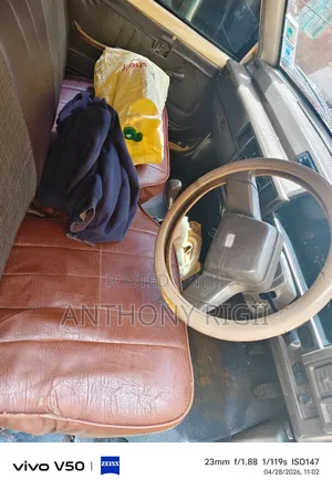 Mitsubishi L200 Club Cab 2.4 4WD 1999 Yellow