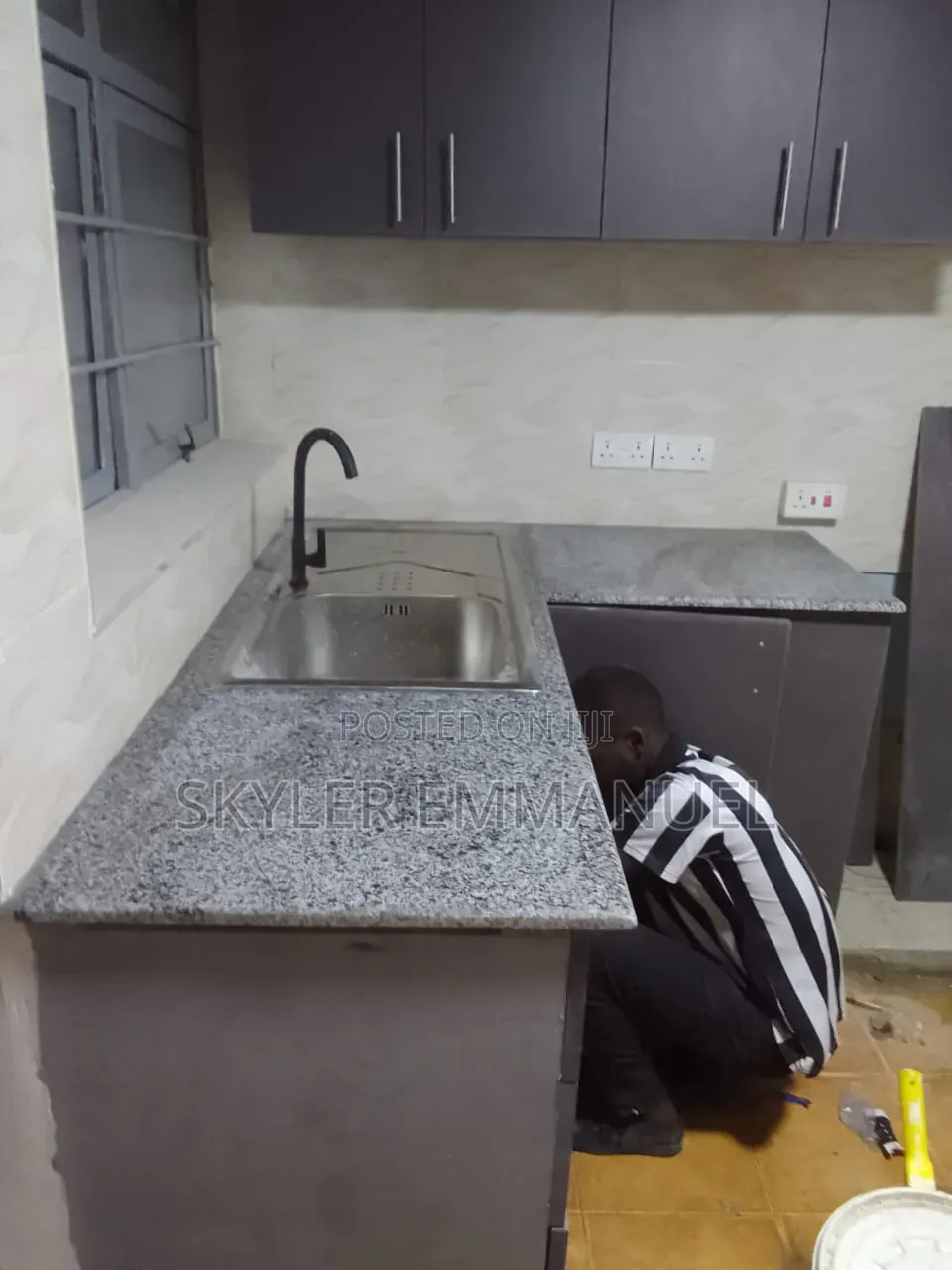 Granite Cutting, Polishing and Fixing Services