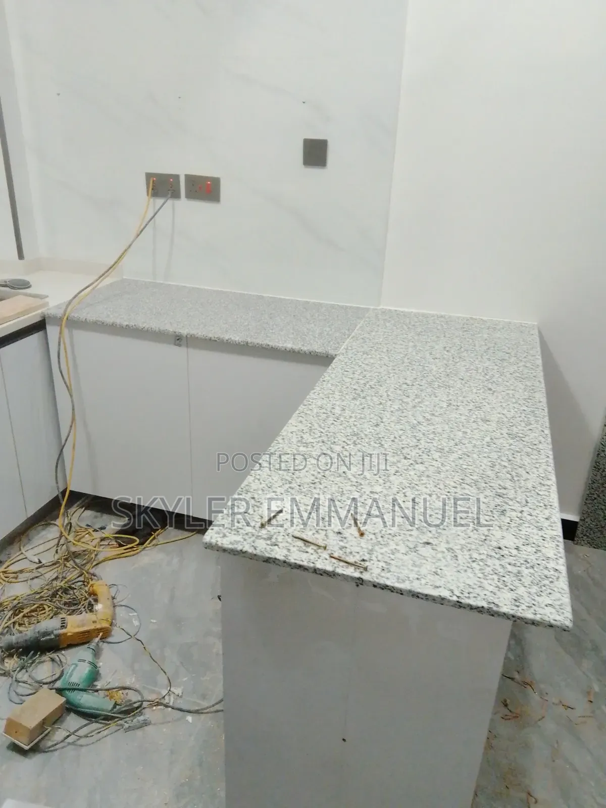 Granite Cutting, Polishing and Fixing Services